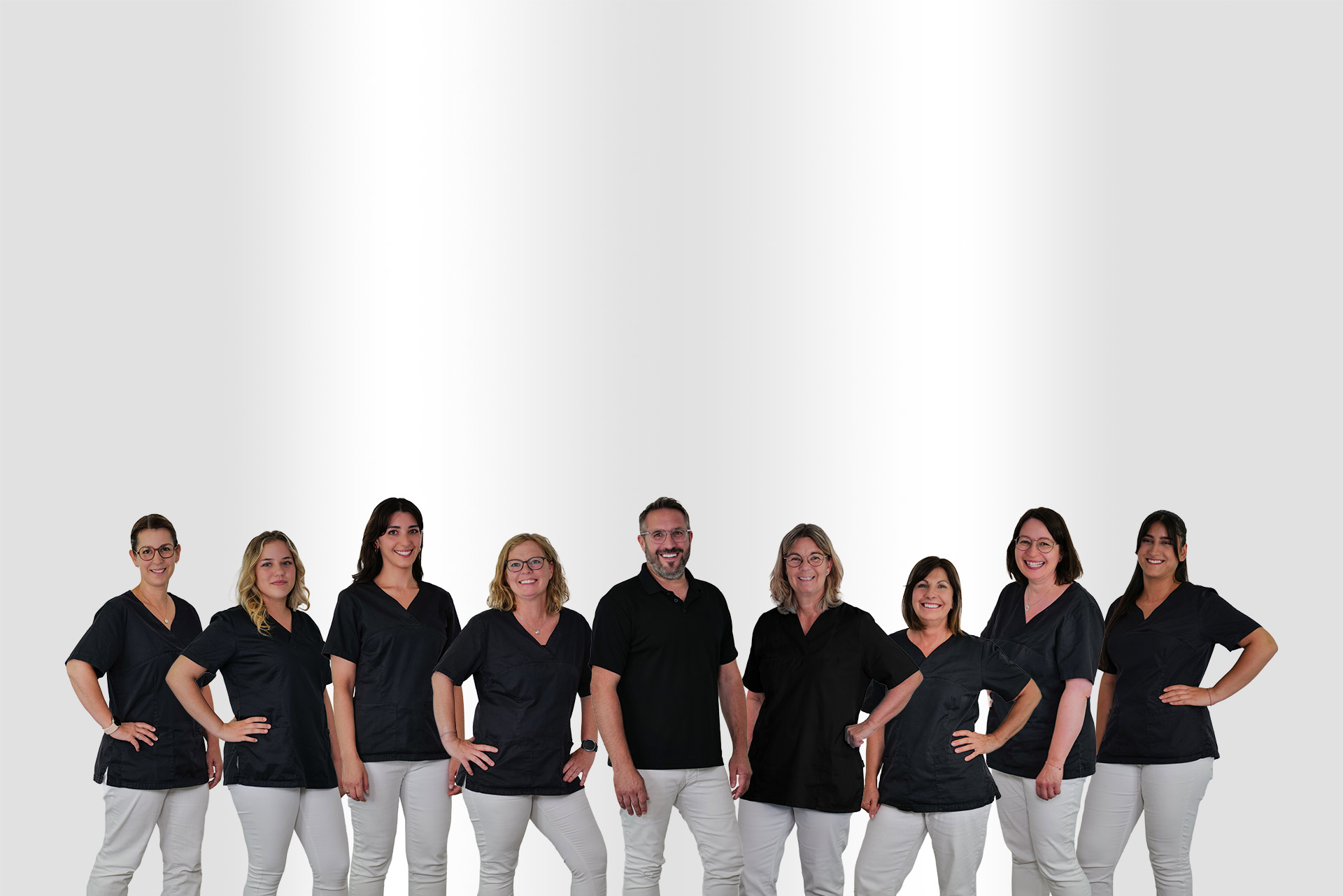 zahnarzt_mayer_kraft_konz_implantate_zahnreinigung_bleaching_cerec_konz_startseite_01b